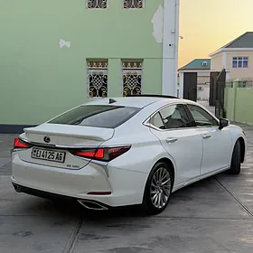 Lexus ES 350 2019