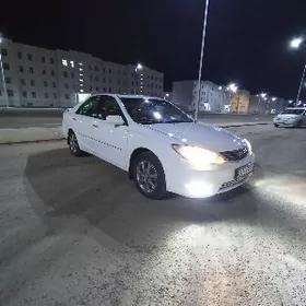 Toyota Camry 2004