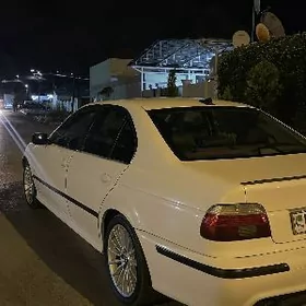 BMW E39 2003