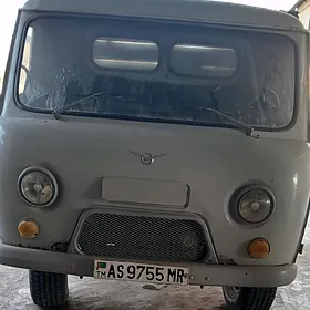 UAZ Profi 1995