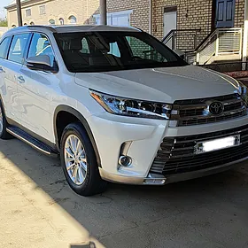 Toyota Highlander 2019