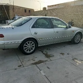 Toyota Camry 2000