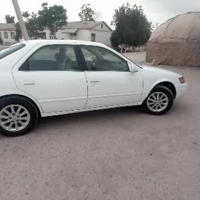 Toyota Camry 1997