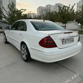 Mercedes-Benz E320 2003
