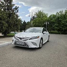 Toyota Camry 2018