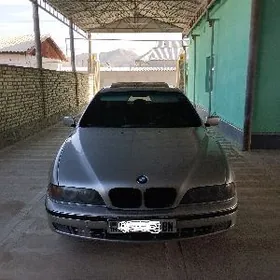 BMW E39 2001