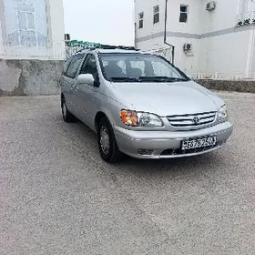Toyota Sienna 2001