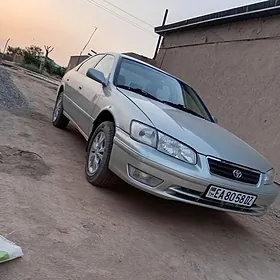 Toyota Camry 2001