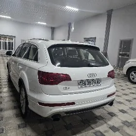 Audi Q7 2012
