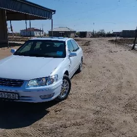 Toyota Camry 1997