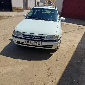 Opel Astra 1996