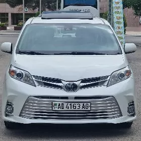 Toyota Sienna 2019