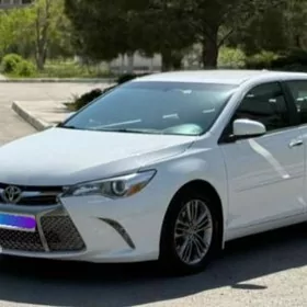 Toyota Camry 2017