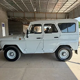UAZ 469 2000