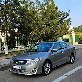 Toyota Camry 2014