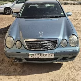Mercedes-Benz 230E 2001