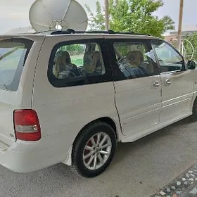 Kia Carnival 2002