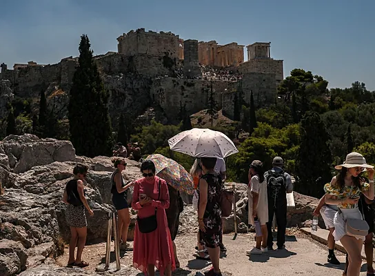 ​«Город не может быть гигантским отелем»: в Афинах объявили борьбу с наплывом туристов