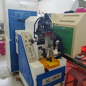 Aýakgap önümçiligi