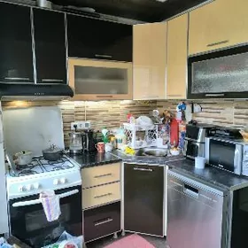 1mkr Alleya onunde 2etaj 2komn