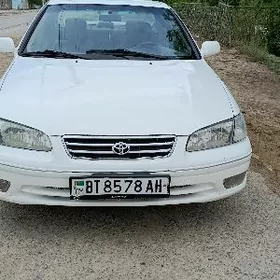 Toyota Camry 2001