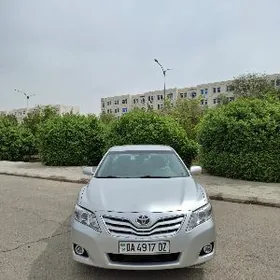 Toyota Camry 2010