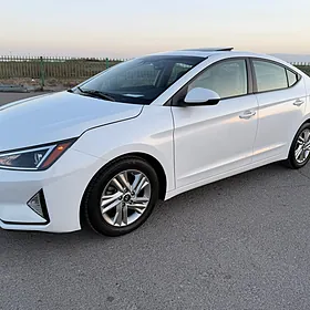 Hyundai Elantra 2020