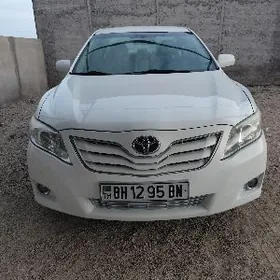 Toyota Camry 2011