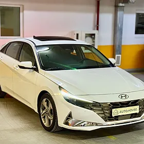Hyundai Elantra 2022