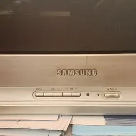  SAMSUNG TELEWIZOR 