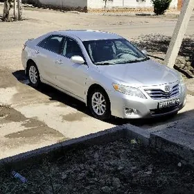 Toyota Camry 2011