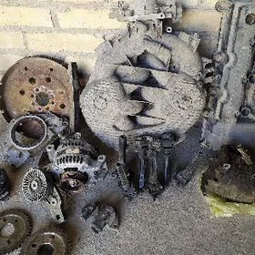 Крайслер двигатель запчасть