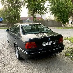 BMW E39 1998