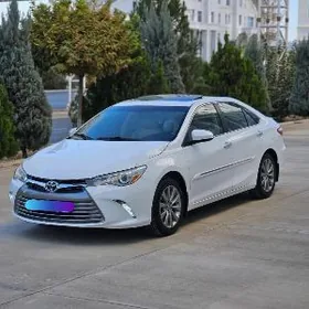 Toyota Camry 2016
