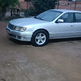 Nissan Cefiro 1998