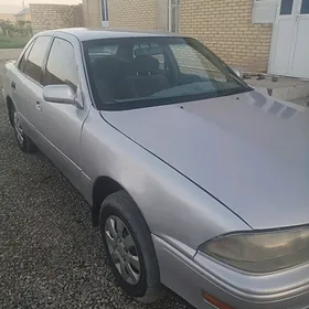 Toyota Camry 1990