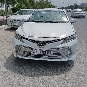 Toyota Camry 2020