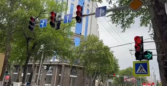 В Душанбе устанавливают «умные» светофоры