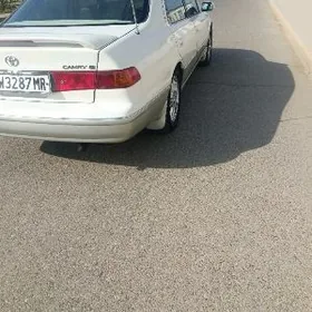 Toyota Camry 2001