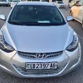 Hyundai Elantra 2012
