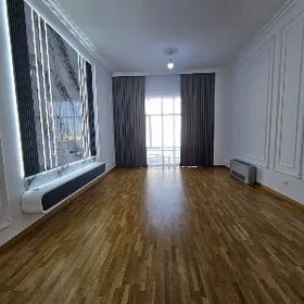 Cehow.4etaj 4kom Vitraj