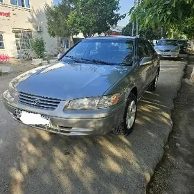 Toyota Camry 1999
