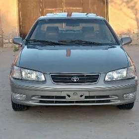 Toyota Camry 1999