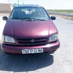 Toyota Sienna 2000