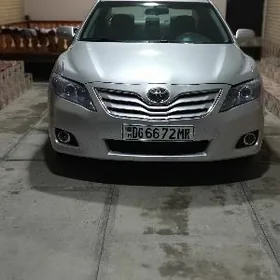 Toyota Camry 2010
