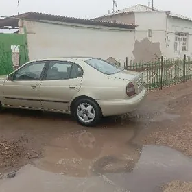 Daewoo Leganza 1998