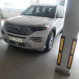 Ford Explorer 2023