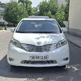 Toyota Sienna 2012