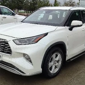 Toyota Highlander 2021