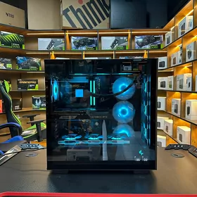 ULTRA 9 / RAM 32 / RTX 5070